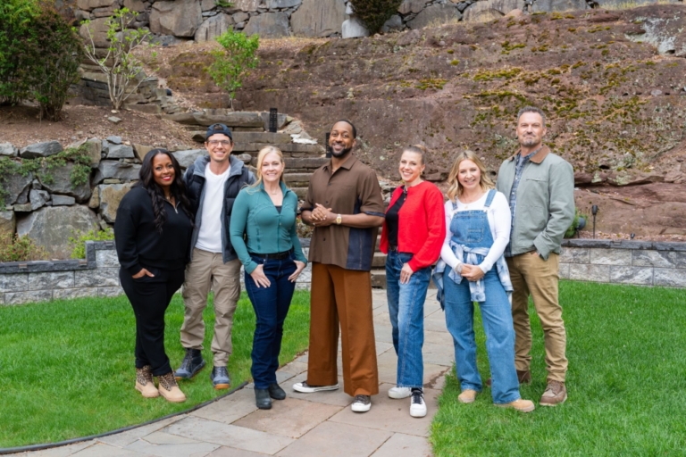 HGTV's Totally ‘90s House Show Teases Shocking Cast Change