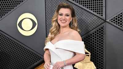 Feature Kelly Clarkson 2608 Us Weekly Cover Story