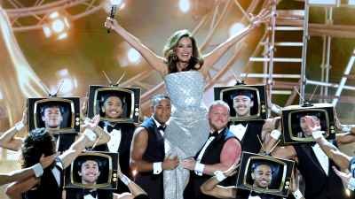 Mariska-Hargitay-Emmys-2026-Opening-GettyImages-2295305472