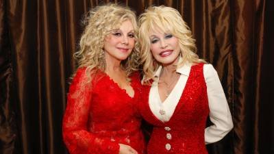 Stella-and-Dolly-Parton-GettyImages-485564521